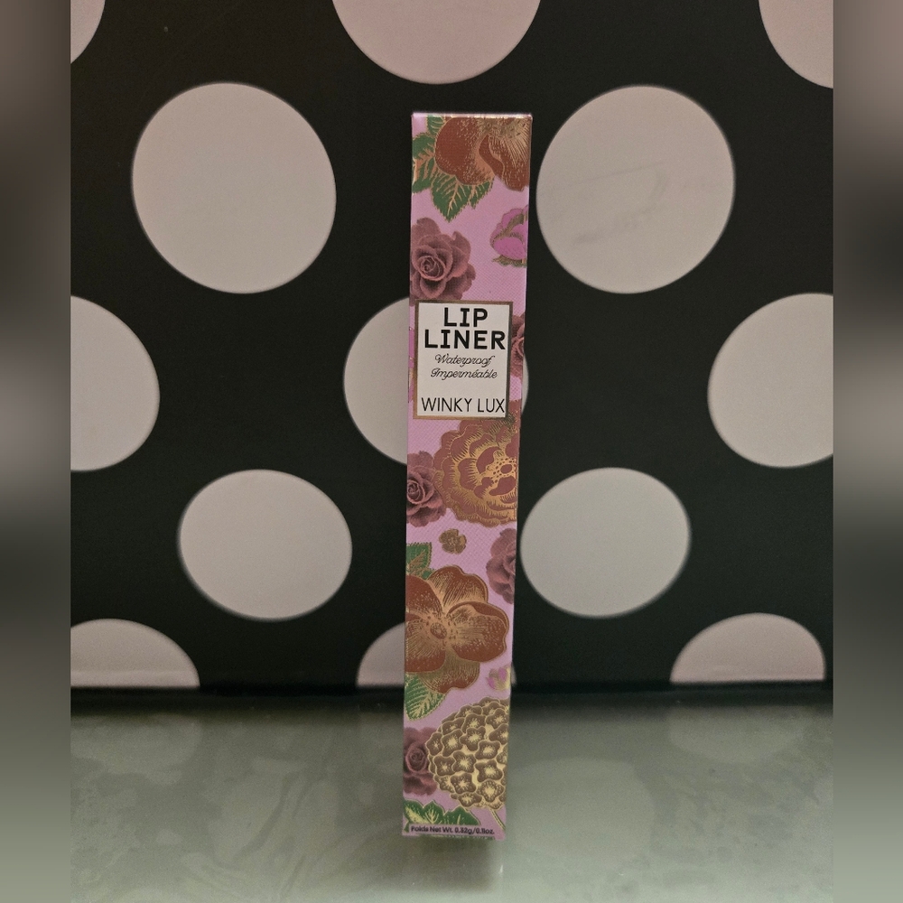 2/$25✨️Winky Lux Lip Liner✨️